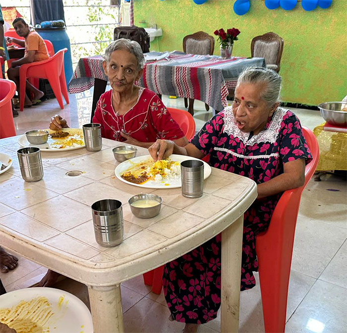 old-lady-having-food old-lady-having-food